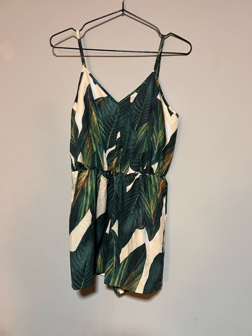 SHEIN Green Cream Tropical Print Spaghetti Strap Romper Adjustable Straps